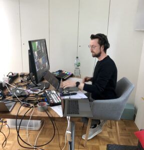 Künstliche Intelligenz hautnah: KI-Workshop mit DGFP und FKI
